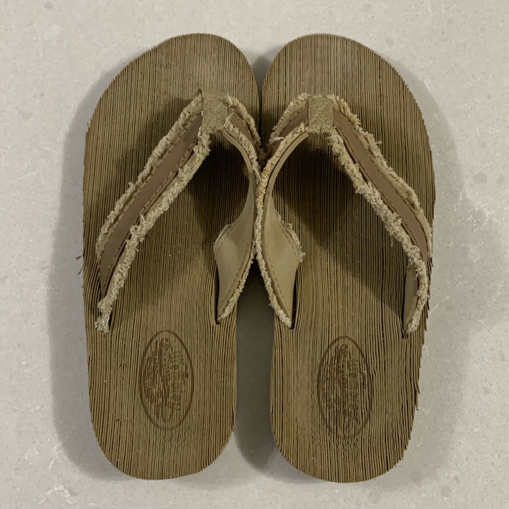 Wembley flip flops